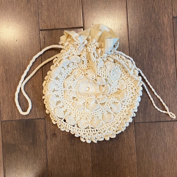 Women’s crochet purse - Picture 3 of 6